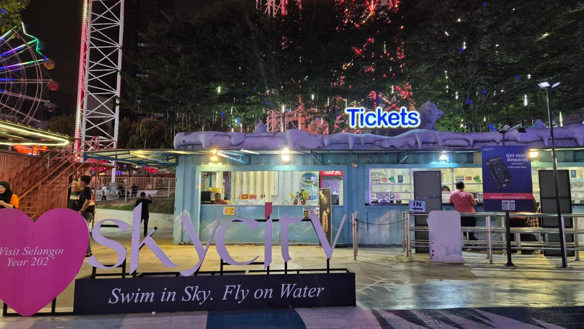I-City Free Wifi 55Inch Smarttv Car Park Fit 5Pax Shah Alam Exterior photo